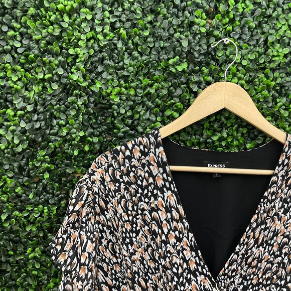 Express, Crop Top Flowy Blouse, Women’s Size Small - Picture 2 of 6